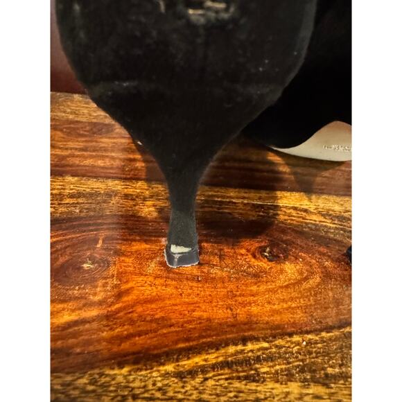 Stuart Weitzman Classic Glam Black Suede Kitten Heel Booties - Size 8 - Picture 7 of 7